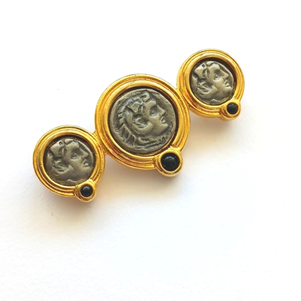 vintage coin brooch/pin circa 1980's